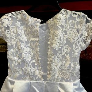 Formal white dress , girl size 10-12